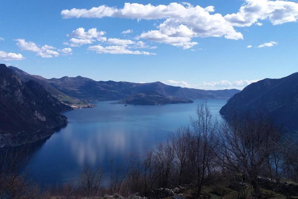 Cozy House On Iseo Lake Fonteno Екстериор снимка